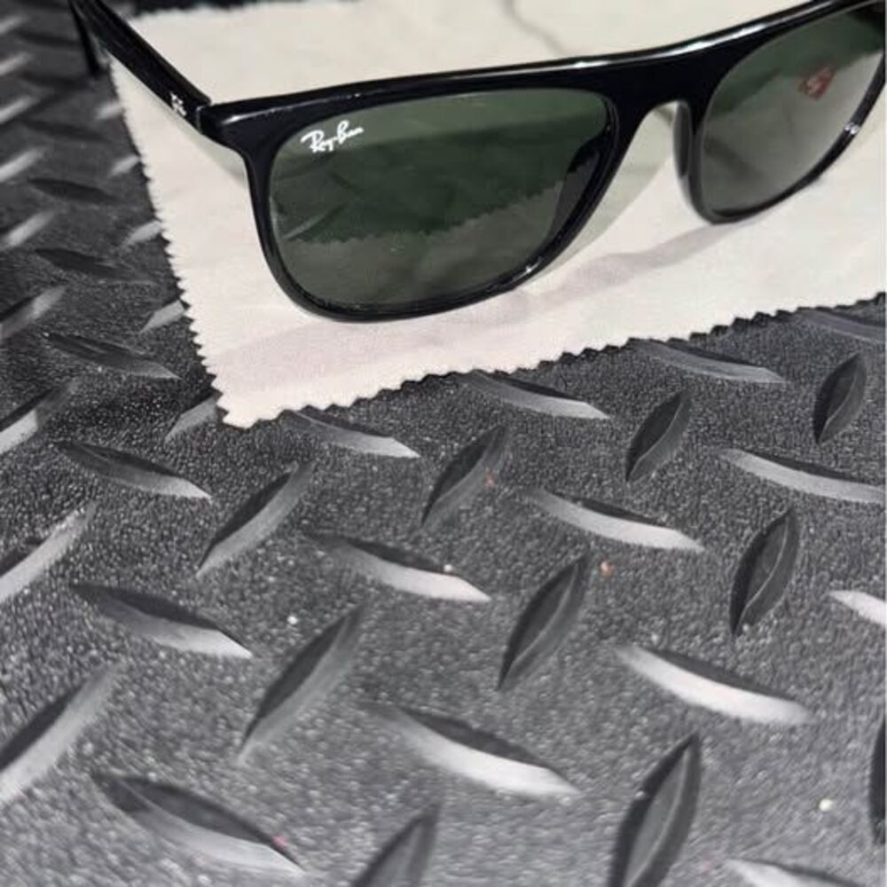 Rayban RB2216 sunglasses